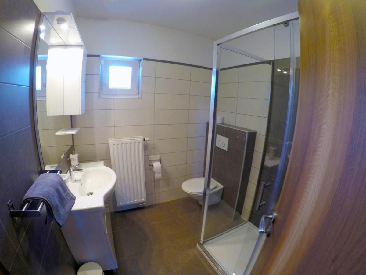 Apartments And Rooms Rea Sveti Martin Na Muri Εξωτερικό φωτογραφία