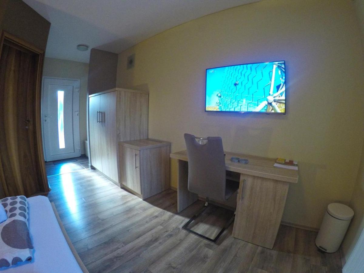 Apartments And Rooms Rea Sveti Martin Na Muri Εξωτερικό φωτογραφία